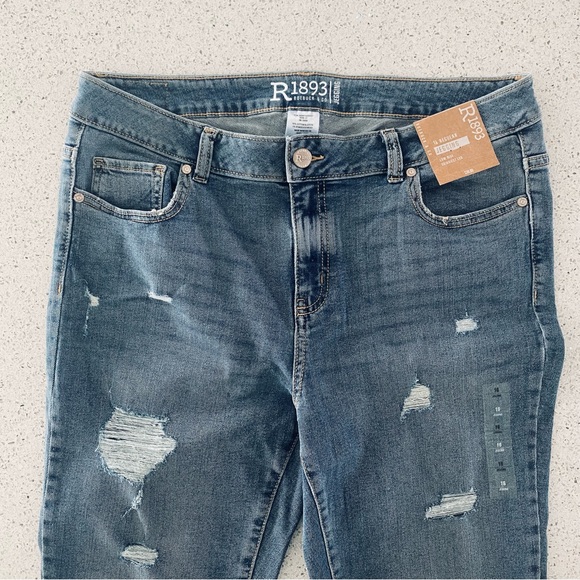 ROEBUCK & CO LOW RISE
SKINNIEST LEG JEGGING - Picture 8 of 8